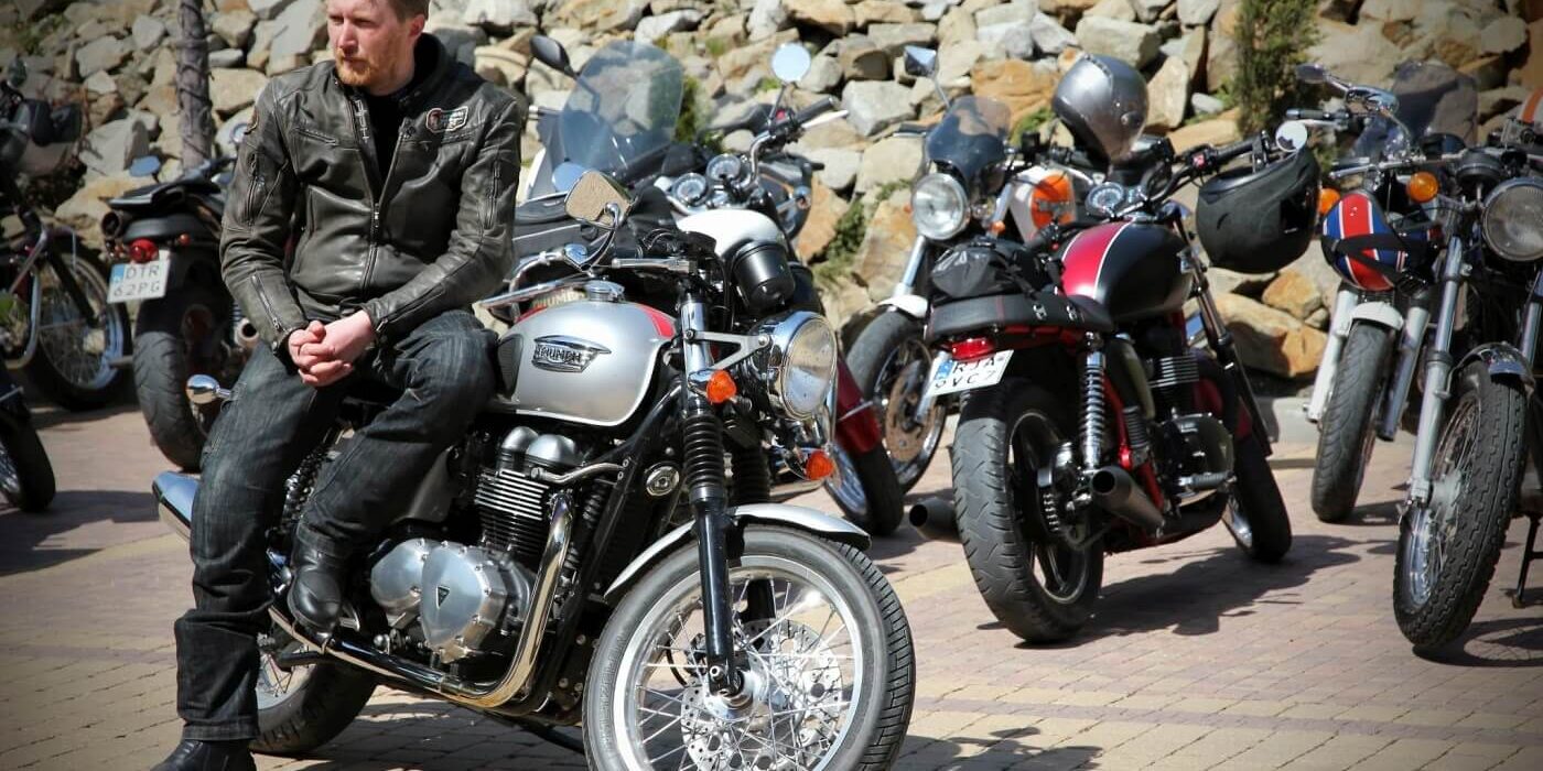 Klasyczny Triumph 1 012